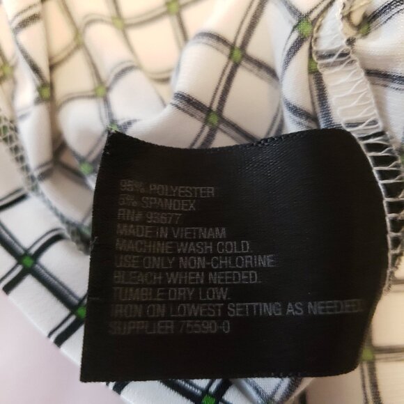 Worthington Square Print Pleated Sleeveless Blouse - Picture 6 of 6